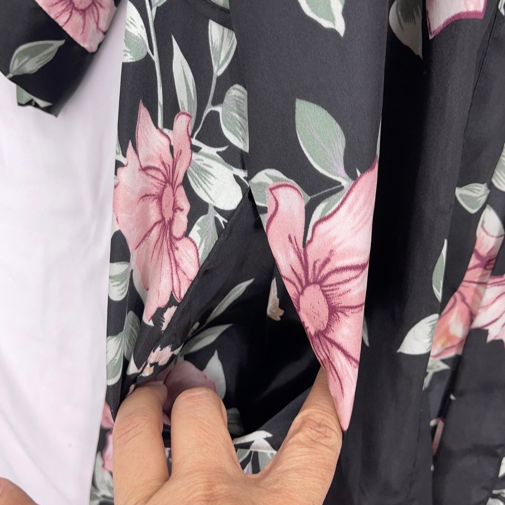 Black Pink Floral Kimono Robe 2XL/3XL Pockets Satin Loungewear - Picture 10 of 11